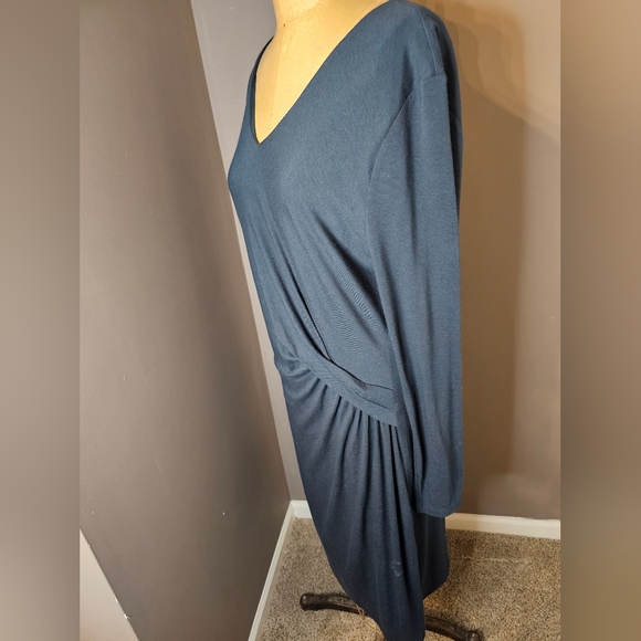 AnnTaylor Dress size 16. - Picture 5 of 5